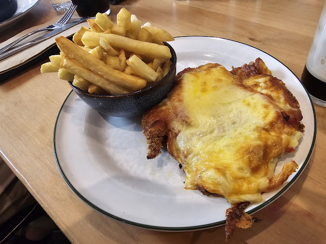 Opinii despre Paradise Valley Hotel în Melbourne - Hospitality and gastronomy