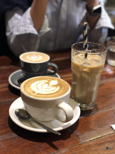 Comentarii opinii despre Krimper Cafe