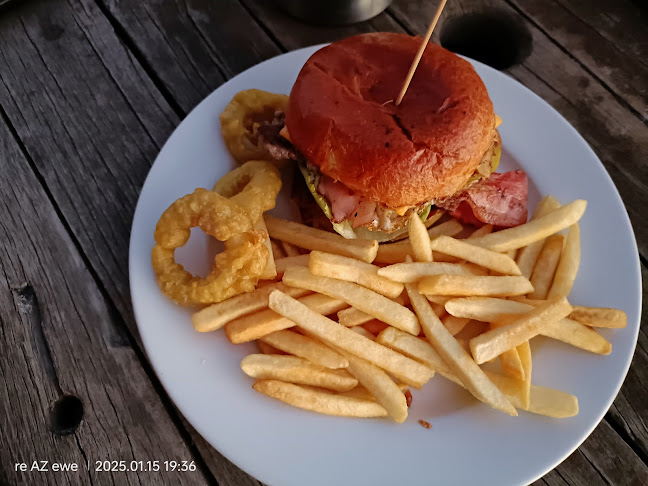 Cunderdin - Ettamogah Pub - Hospitality and gastronomy