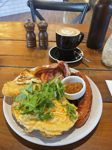 Little Clive Cafe - Hospitality and gastronomy