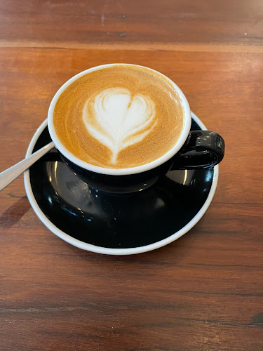 Comentarii opinii despre Shuk Elizabeth Bay