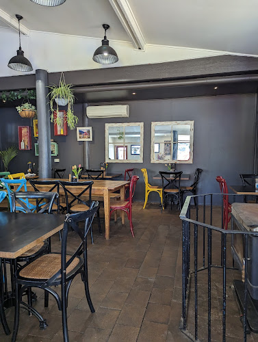 Opinii despre Tulip's Cafe în Pialligo - Hospitality and gastronomy