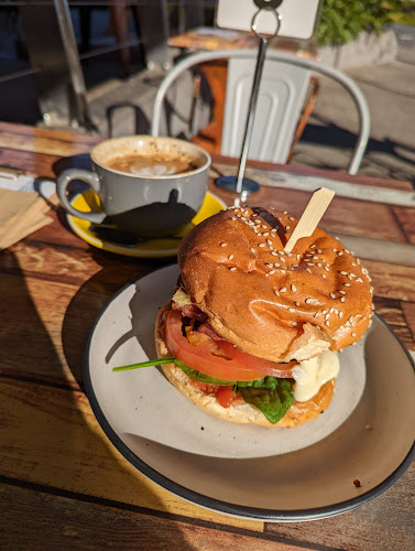 47 S Pine Rd, Alderley QLD 4051