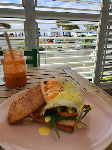 Beach Street Deli - Maroochydore