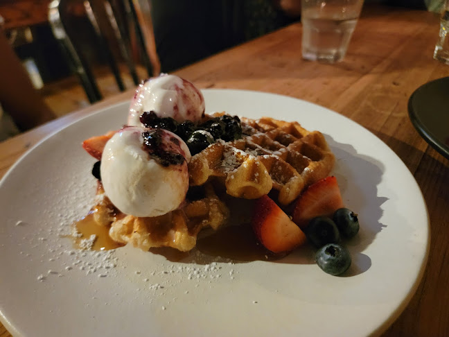 Brew Cafe & Wine Bar