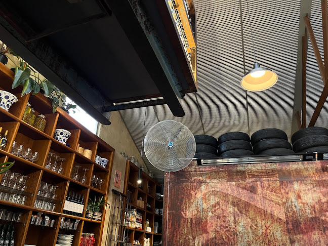 Comentarii opinii despre Leura Garage