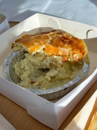 Comentarii opinii despre Strait Off The Boat