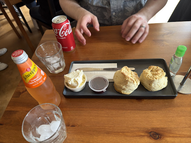 Top of the Range Tea Rooms - Hospitality and gastronomy