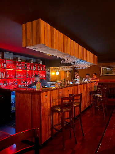 Comentarii opinii despre House Of Commons