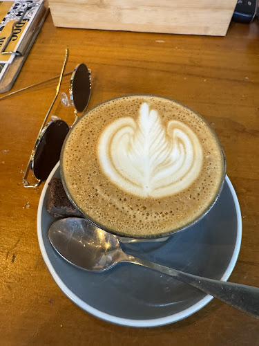 47 S Pine Rd, Alderley QLD 4051