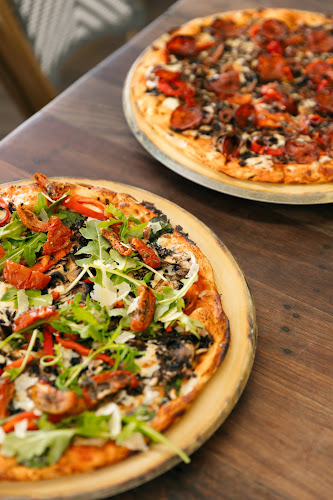 Opinii despre La Bocca Pizza Currumbin în Currumbin - Hospitality and gastronomy