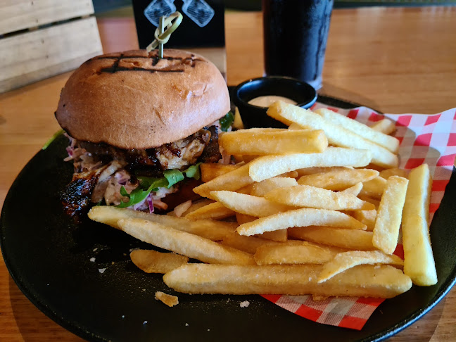 The Savvy Squire - Mooloolaba