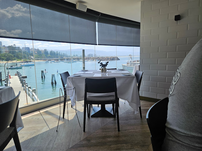 Harbourfront Seafood Restaurant - Wollongong