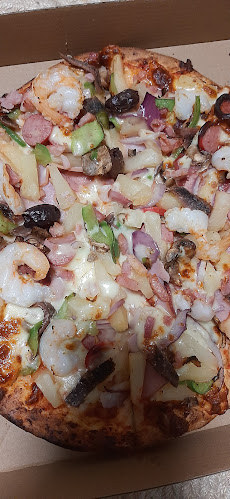 Comentarii opinii despre Hunter Gourmet Pizza Greenhills