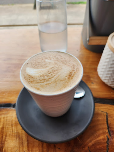 Two Sisters Cafe [formerly known as Steampacket Foods]