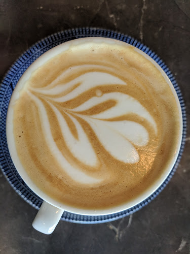 Comentarii opinii despre Grounds of Society.