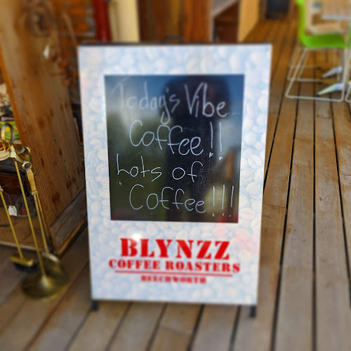 Vintage Hall Cafe - Hospitality and gastronomy