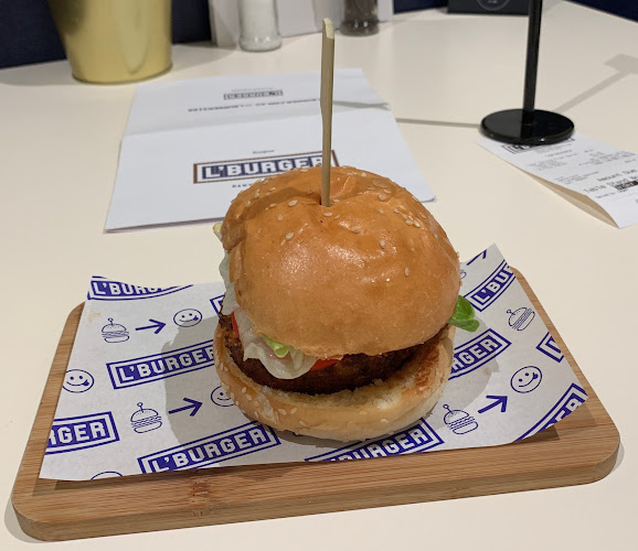 L'Burger Casual Restaurant - Hospitality and gastronomy