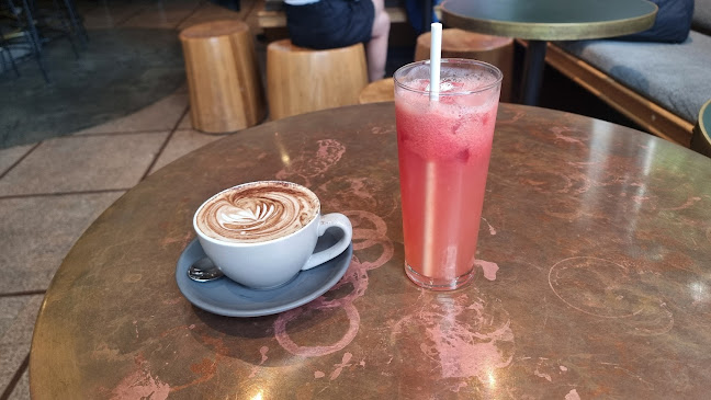 Prince Public Bar - Hospitality and gastronomy