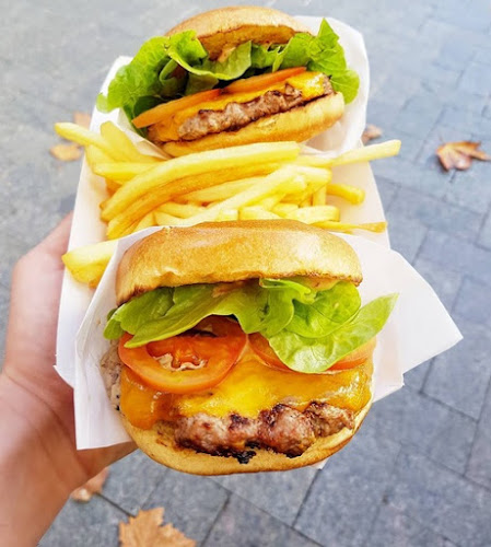 Meet & Bun Trinity Arcade