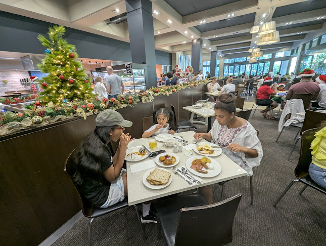 Opinii despre Waves Buffet Restaurant în Surfers Paradise - Hospitality and gastronomy