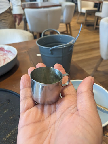 The Little Poet - Hospitality and gastronomy