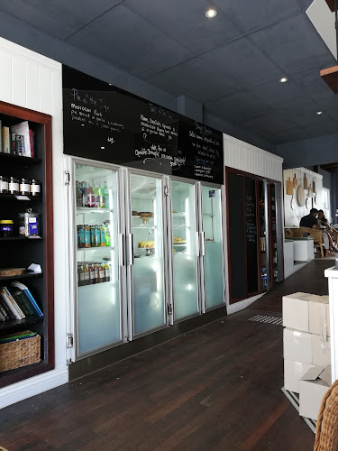 Comentarii opinii despre The Happy Wife