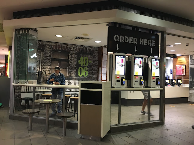 Comentarii opinii despre McDonald's Brunswick Street Mall