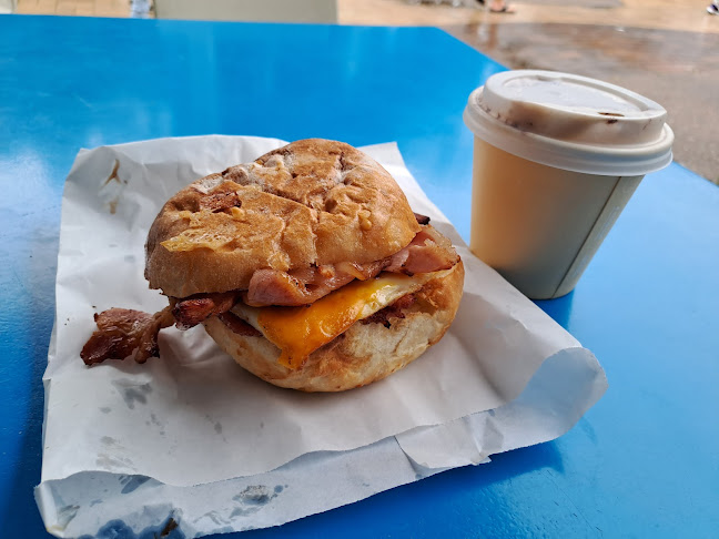 Kelz Bakehouse - Urangan