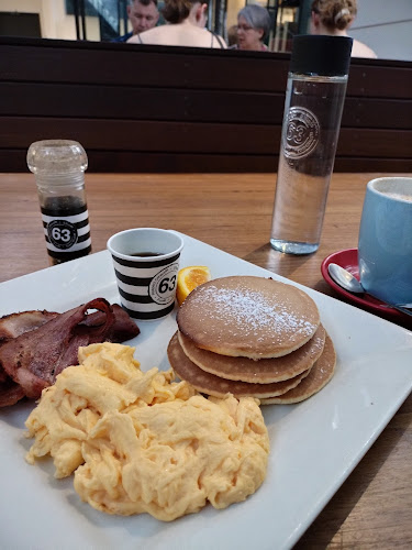 Cafe 63 Sunshine Plaza - Hospitality and gastronomy