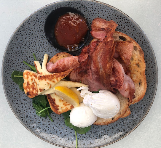 Opinii despre Saltbean Cafe în Kingscliff - Hospitality and gastronomy