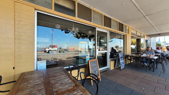 Opinii despre Port of Call în Portland - Hospitality and gastronomy