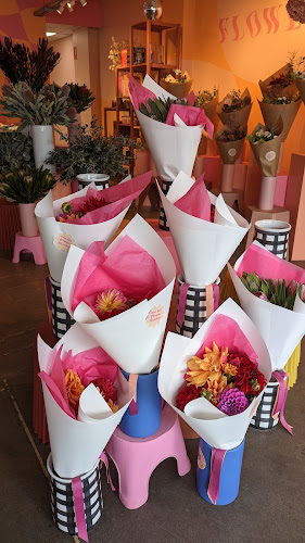 Comentarii opinii despre DAYJOB