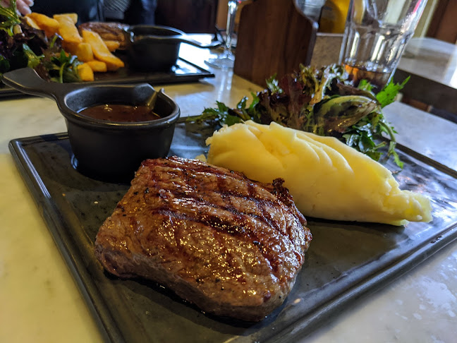 Bar Cleveland - Hospitality and gastronomy