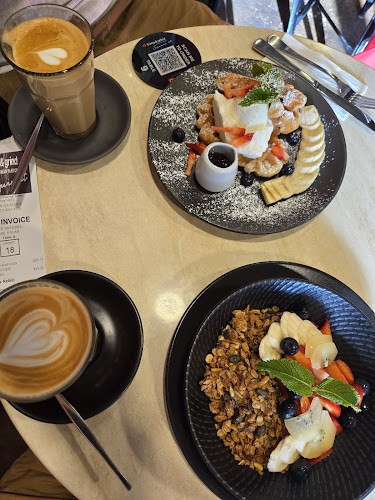 Opinii despre Bang & Grind Café Spence St. în Cairns City - Hospitality and gastronomy