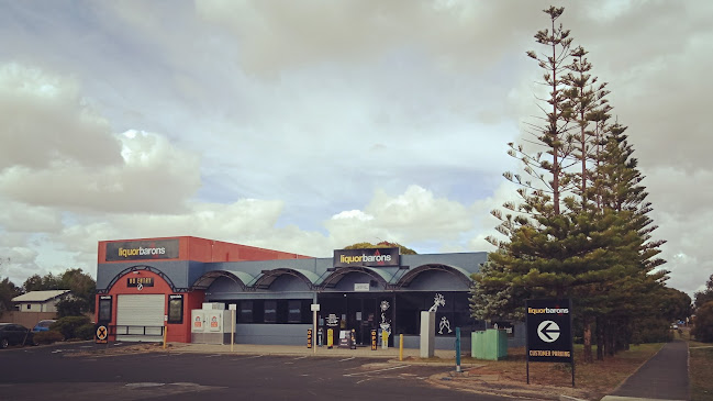 1 Pratt Rd, Eaton WA 6232