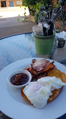 Pink Orchid Cafe - Hospitality and gastronomy