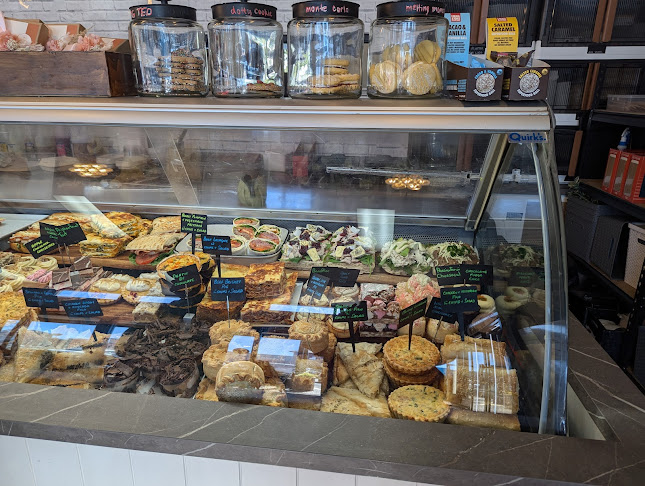 Opinii despre Munch Cafe în Kearneys Spring - Hospitality and gastronomy