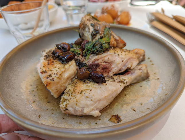 Comentarii opinii despre Cheeky Dog