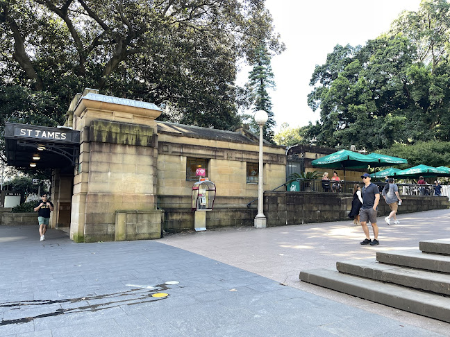 Metro St James - Hospitality and gastronomy