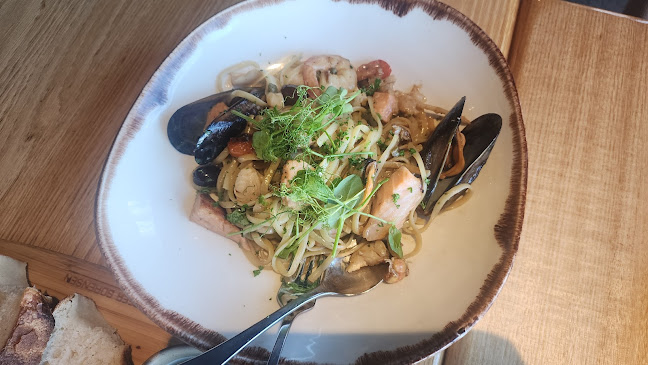 Comentarii opinii despre Mures Upper Deck