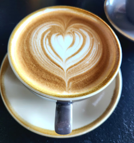 Opinii despre The Depot Espresso Bar în Nikenbah - Hospitality and gastronomy