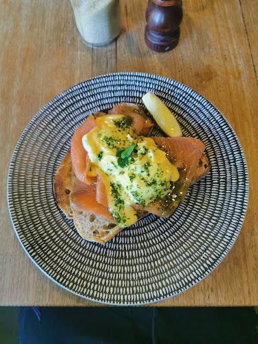 Mr. Benedict - Hospitality and gastronomy