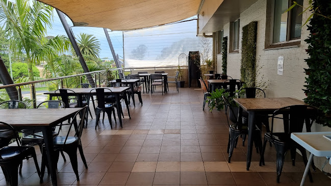 Comentarii opinii despre Raven Cafe & Grill