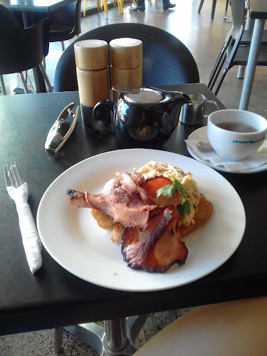 14/16 Duporth Ave, Maroochydore QLD 4558