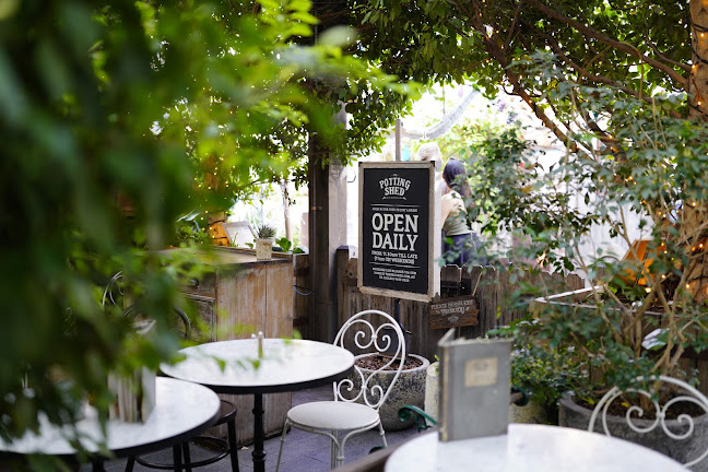 Comentarii opinii despre The Potting Shed at The Grounds