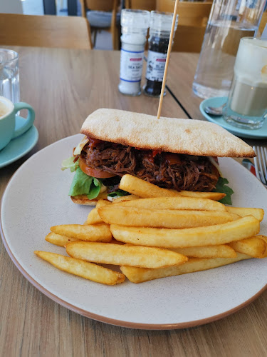 Comentarii opinii despre The Coffee Club Wickham