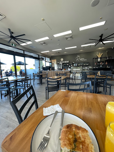 The Ripe Tomato - Hospitality and gastronomy