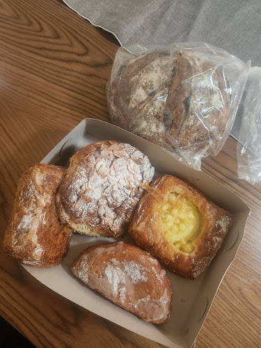 Royale Patisserie - Hospitality and gastronomy