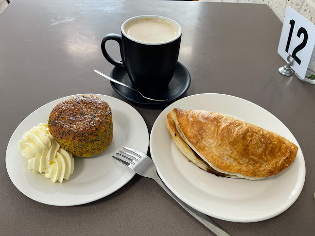 Comentarii opinii despre Penguin Country Bakehouse